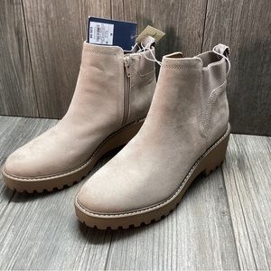 Universal Thread Memory Foam Women’s Marlis Zippered Boots Taupe Size 8.5